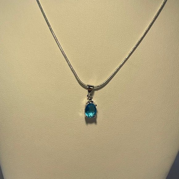 Aquamarine Charm Women's Necklace NEW - Picture 3 of 3